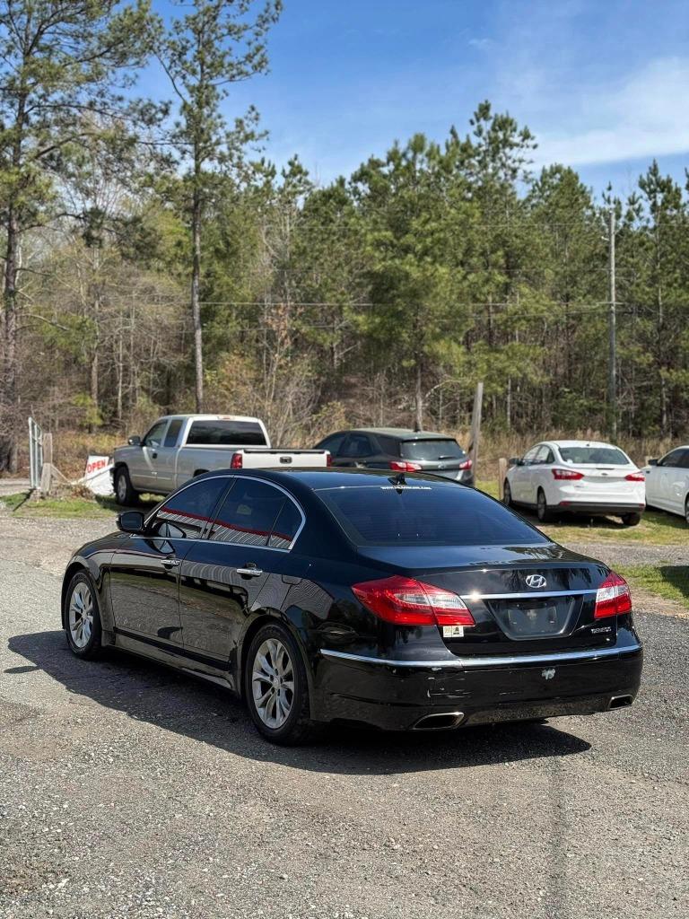 2013 Hyundai Genesis 3.8L photo