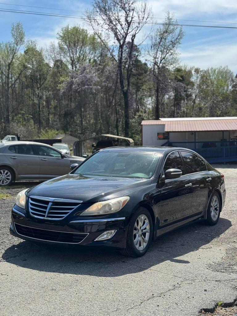 2013 Hyundai Genesis 3.8L photo