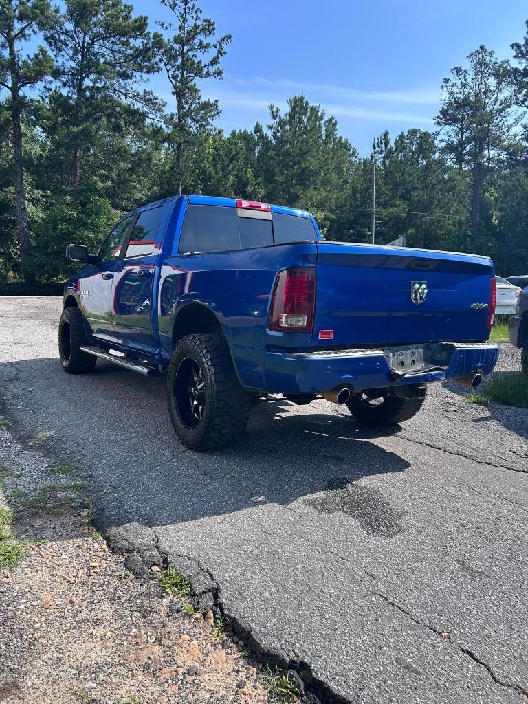 2015 Ram 1500 - $10,000