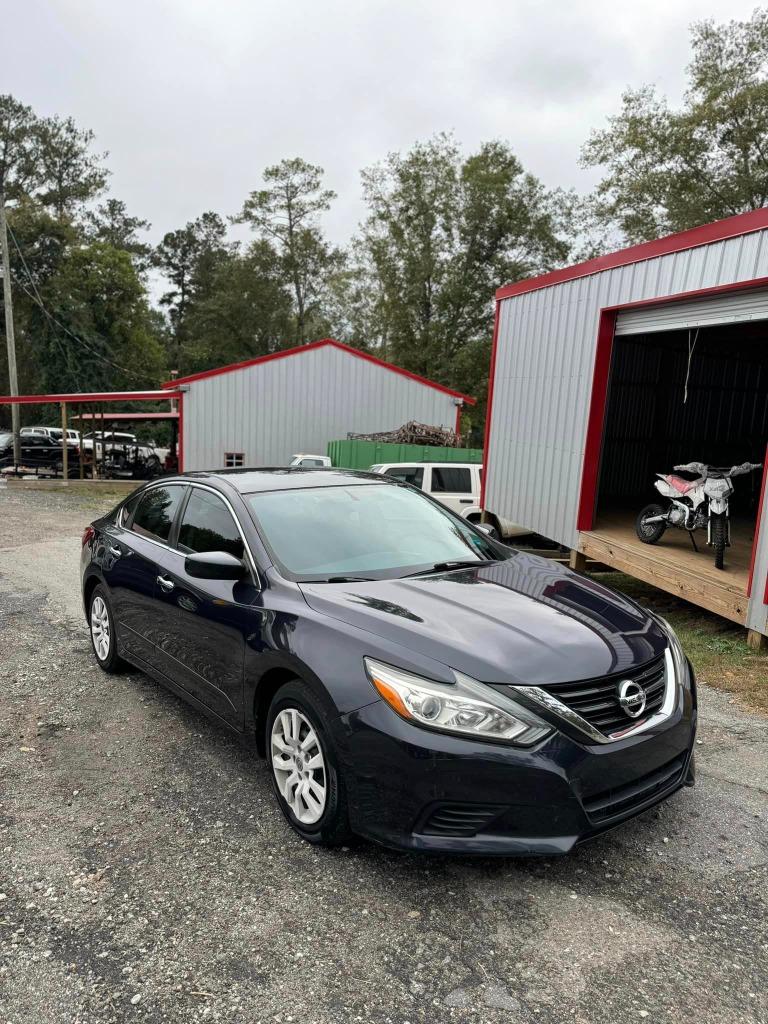 2018 Nissan Altima S photo