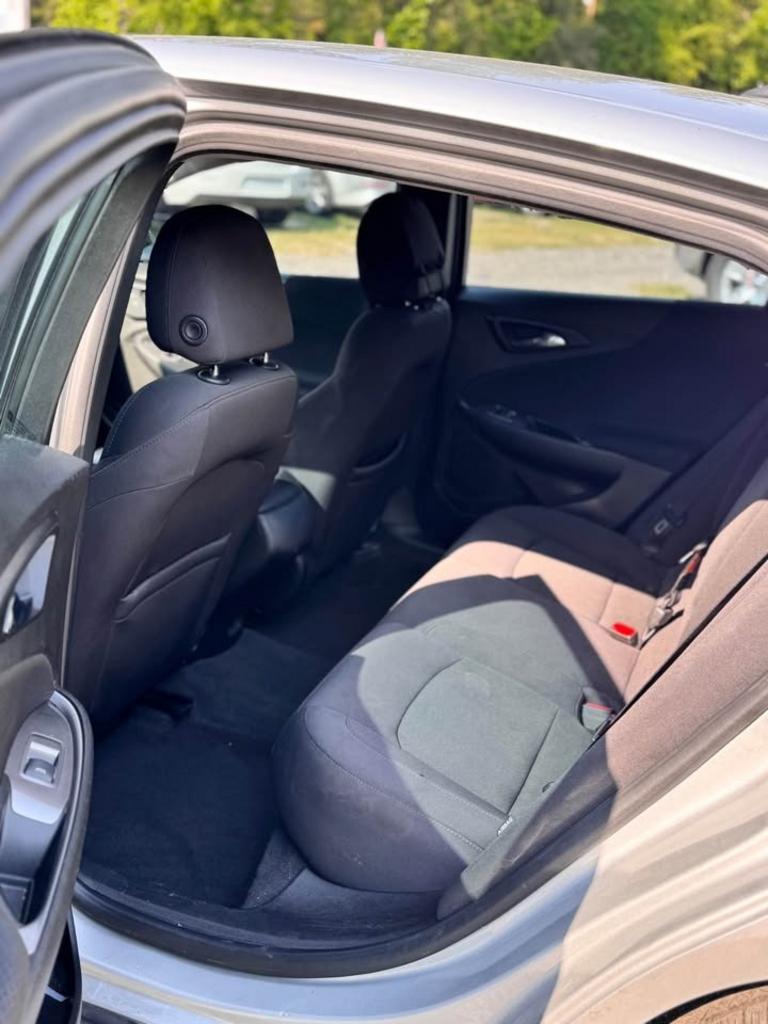 2017 Chevrolet Malibu - $4,800