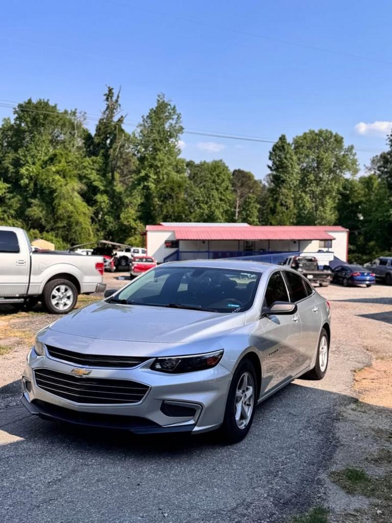 2017 Chevrolet Malibu - $4,800