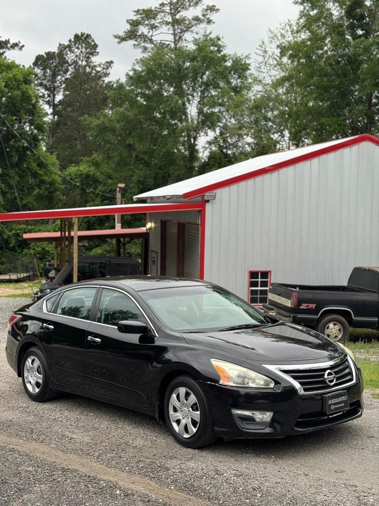 2015 Nissan Altima - $6,000