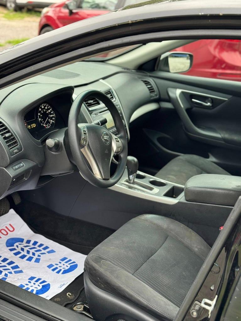 2015 Nissan Altima - $6,000