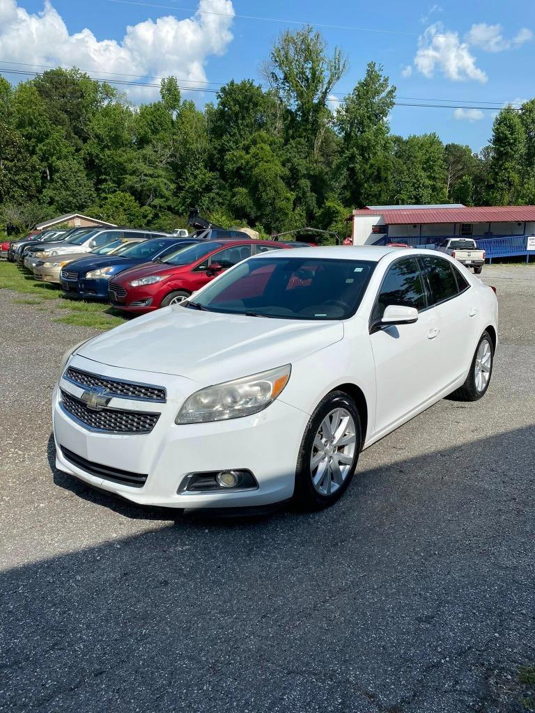 2013 Chevrolet Malibu - $4,000