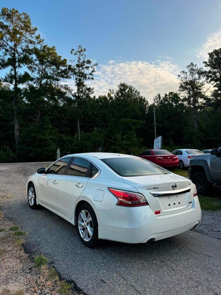 2014 Nissan Altima - $4,800