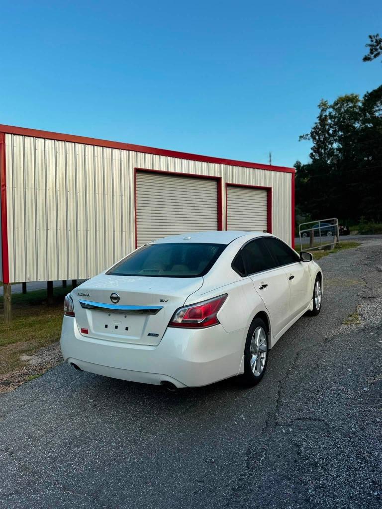 2014 Nissan Altima - $4,800