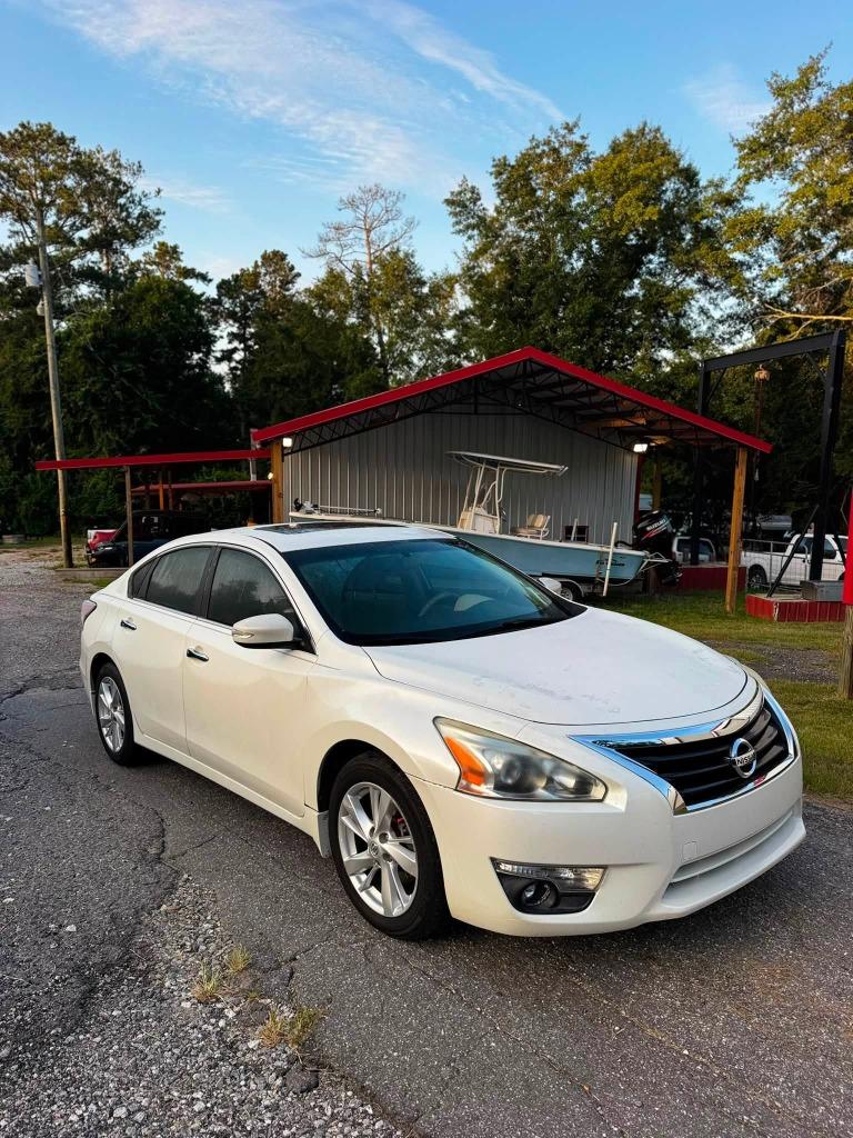 2014 Nissan Altima - $4,800