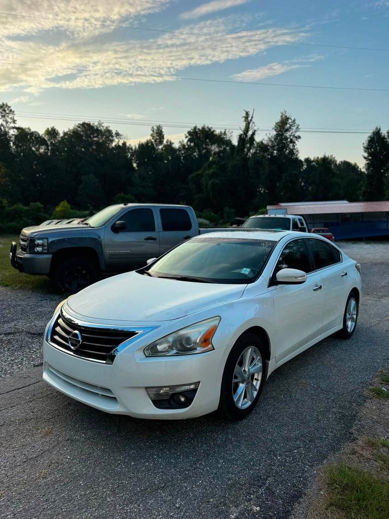 2014 Nissan Altima - $4,800