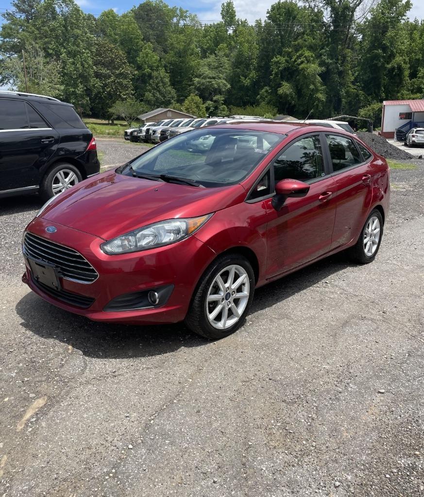 2015 Ford Fiesta SE photo