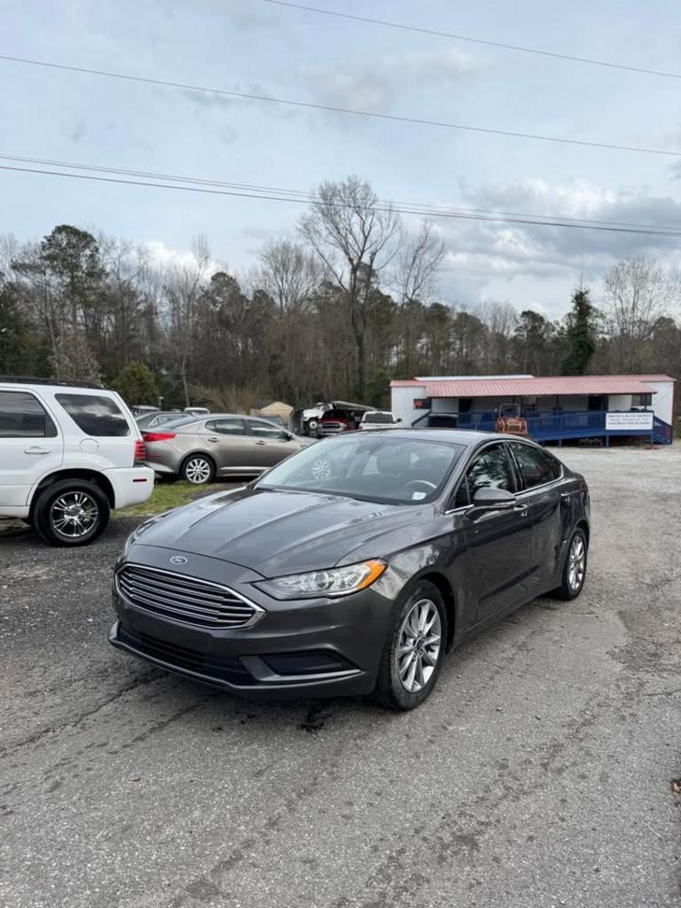 2017 Ford Fusion SE photo