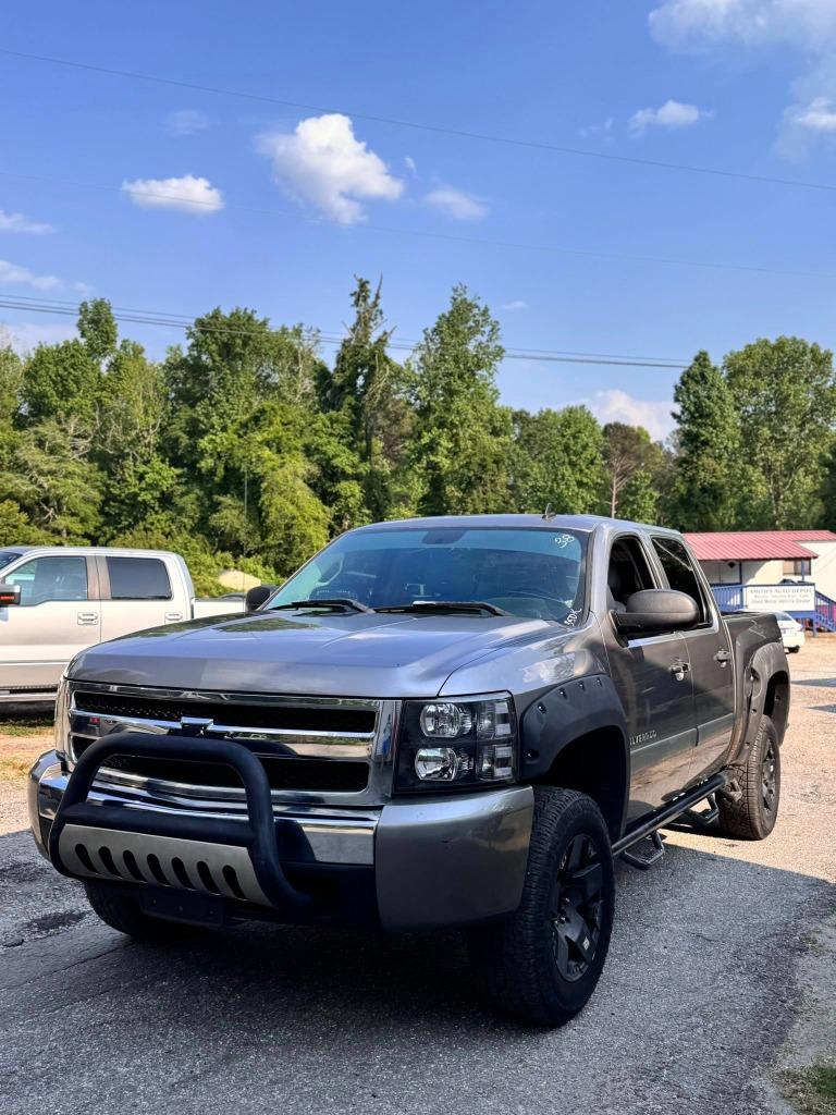 2008 Chevrolet Silverado - $6,500