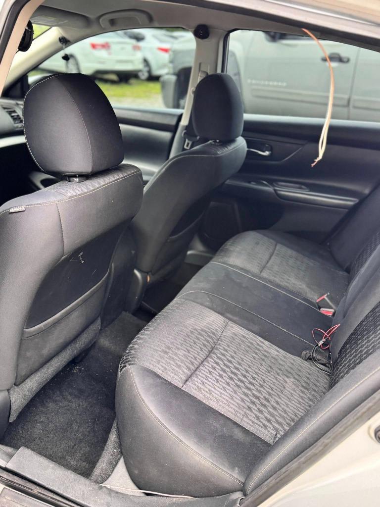 2016 Nissan Altima - $4,800