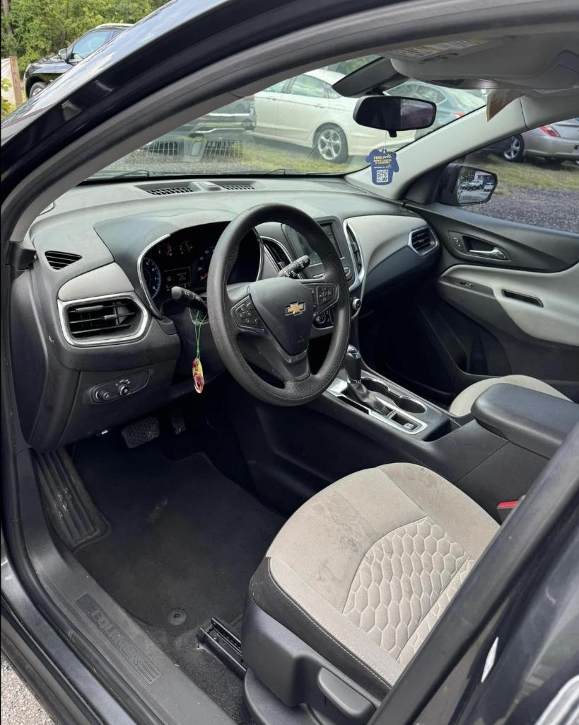 2019 Chevrolet Equinox LS photo