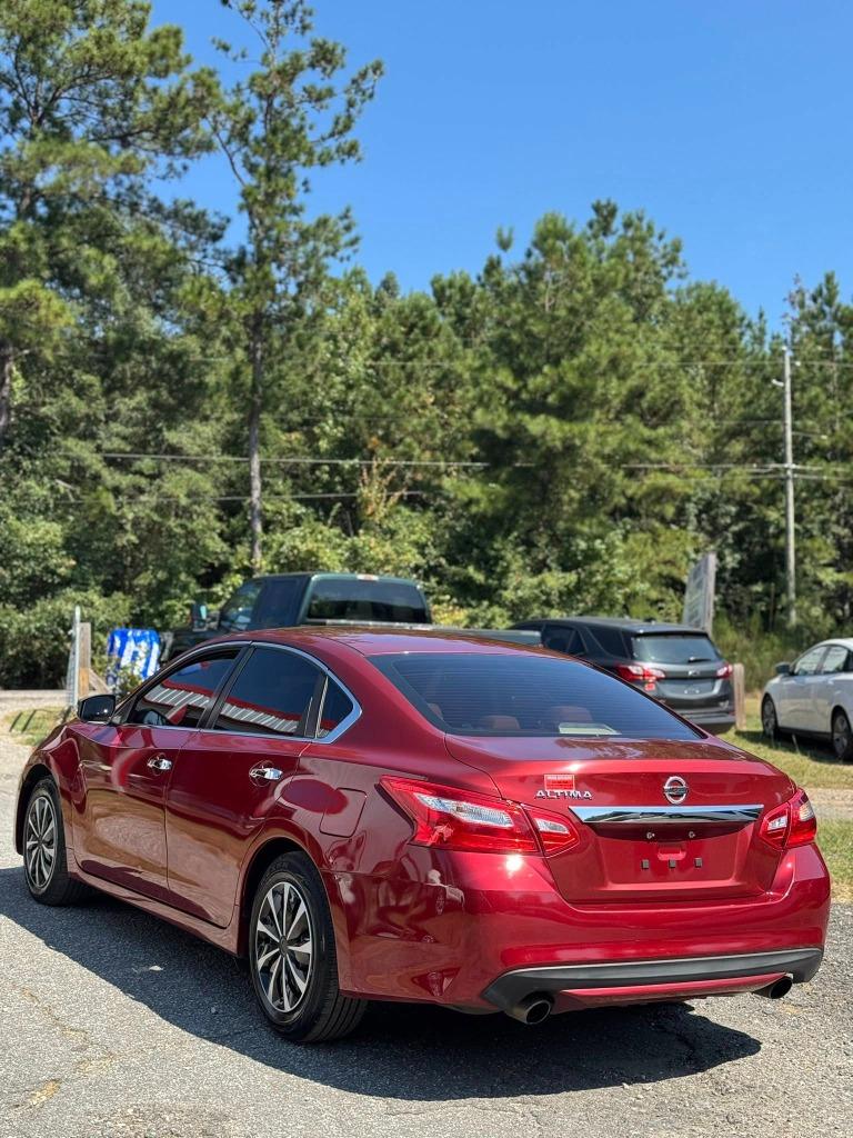 2016 Nissan Altima - $6,500