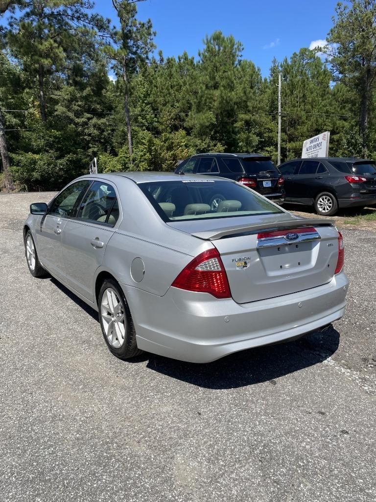 2010 Ford Fusion - $3,800