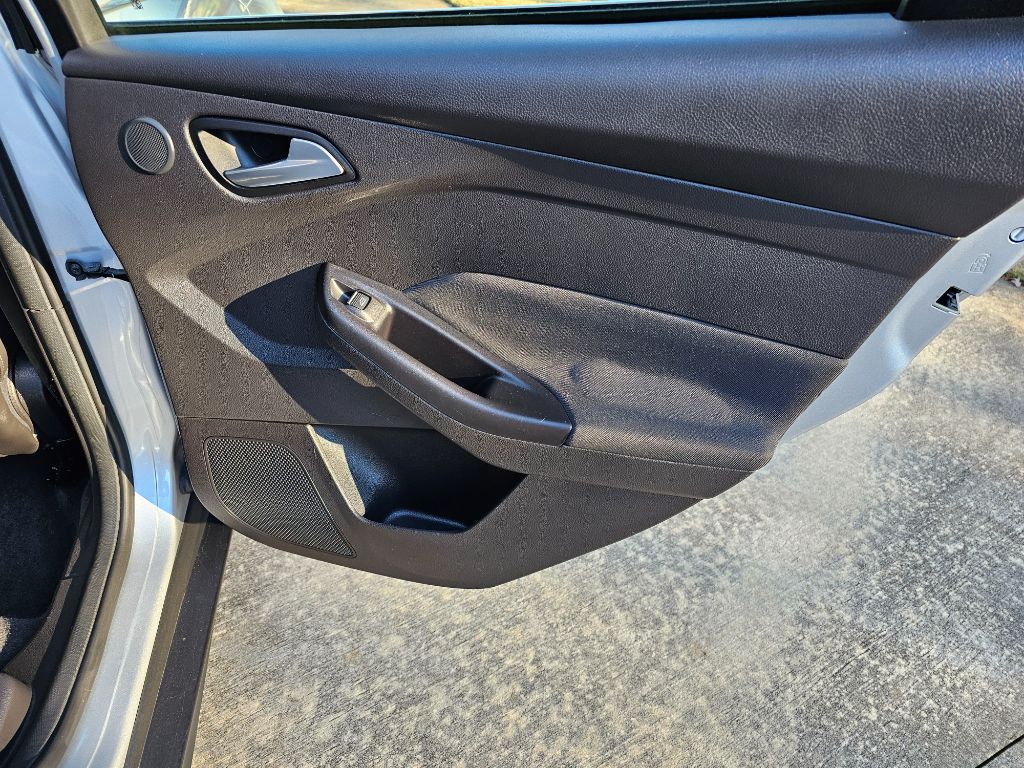 2013 Ford Focus Titanium photo