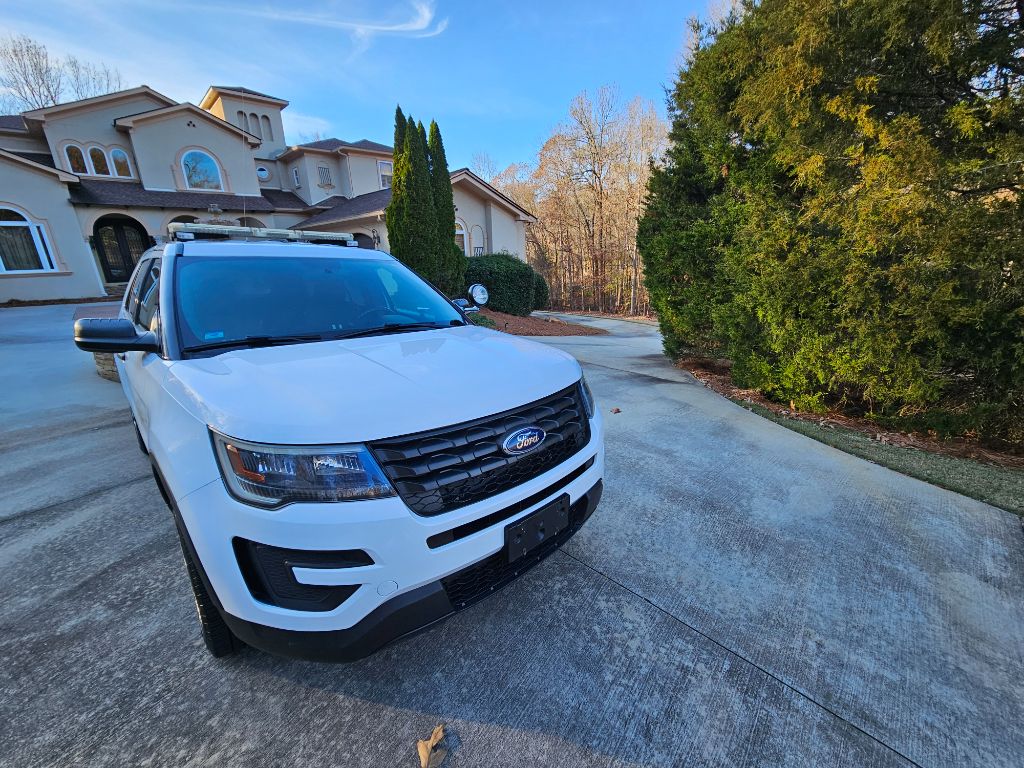 2018 FORD Explorer SUV / Crossover - $17,600