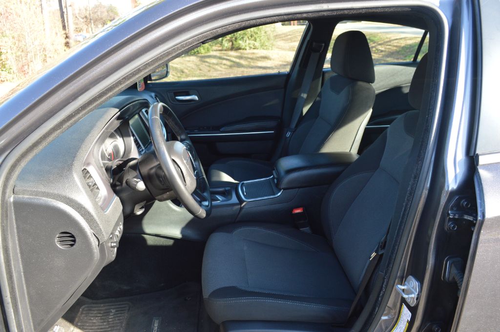 2015 Dodge Charger - $11,000