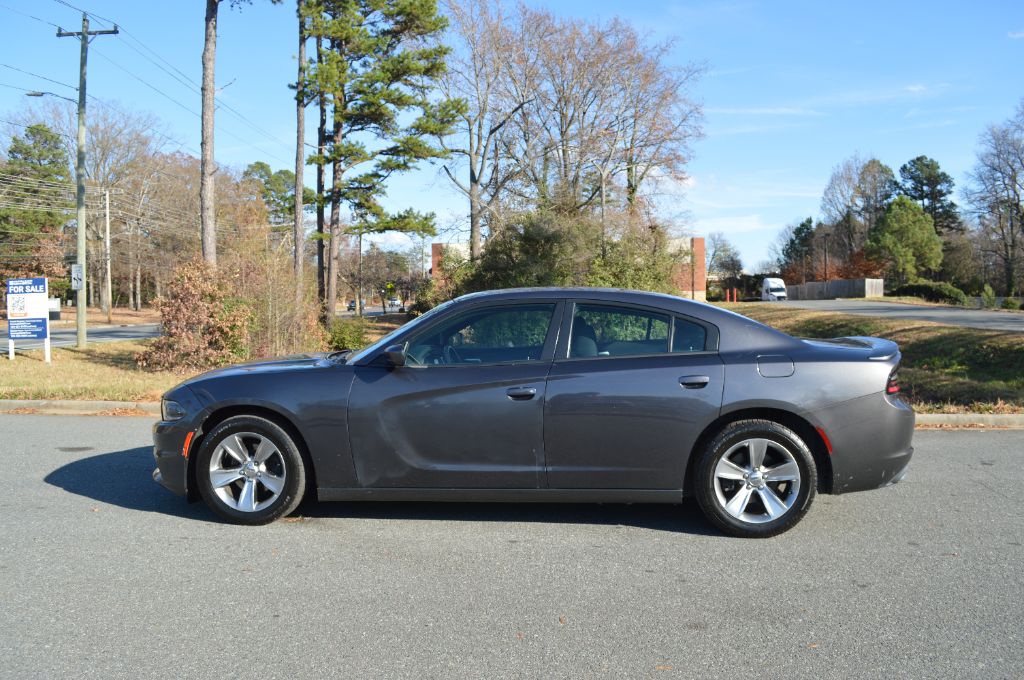 2015 Dodge Charger - $11,000