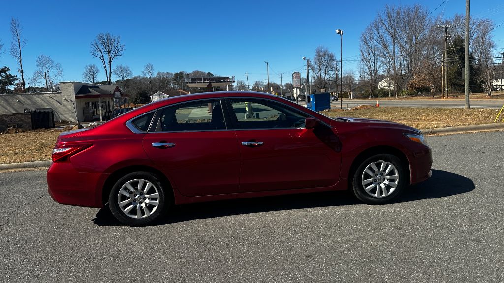 2016 Nissan Altima - $5,000