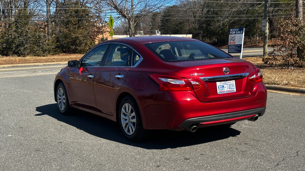 2016 Nissan Altima - $5,000