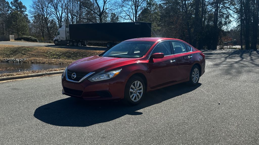 2016 Nissan Altima - $5,000