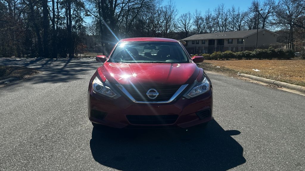 2016 Nissan Altima - $5,000
