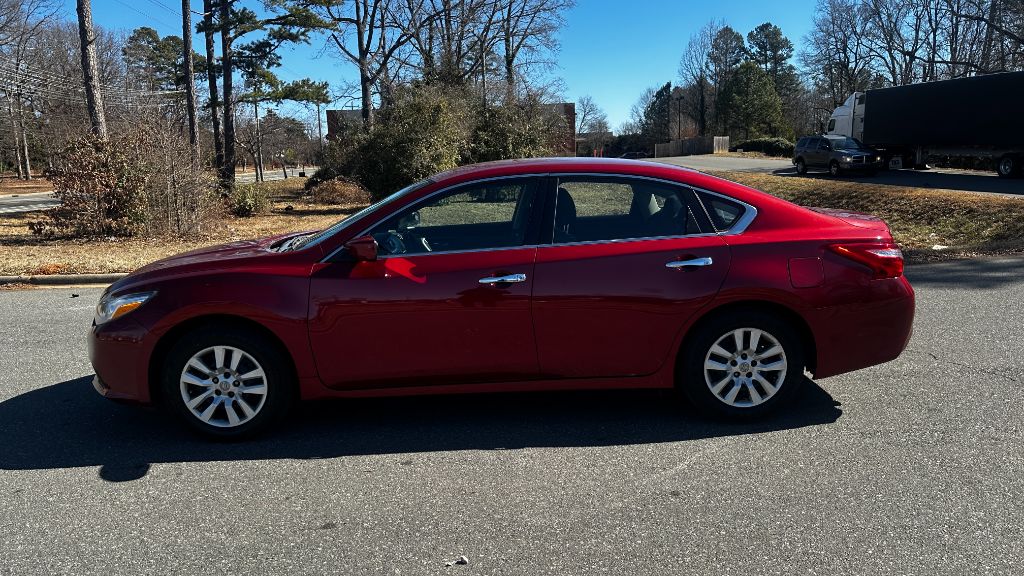 2016 Nissan Altima - $5,000