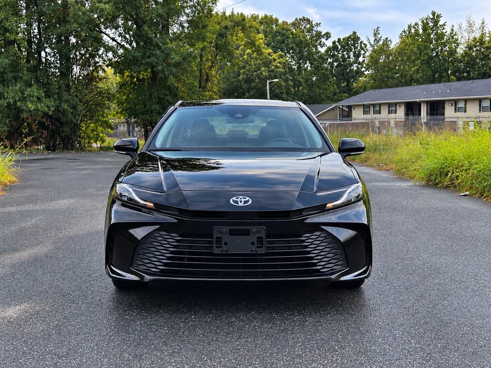 2025 Toyota Camry - $23,000
