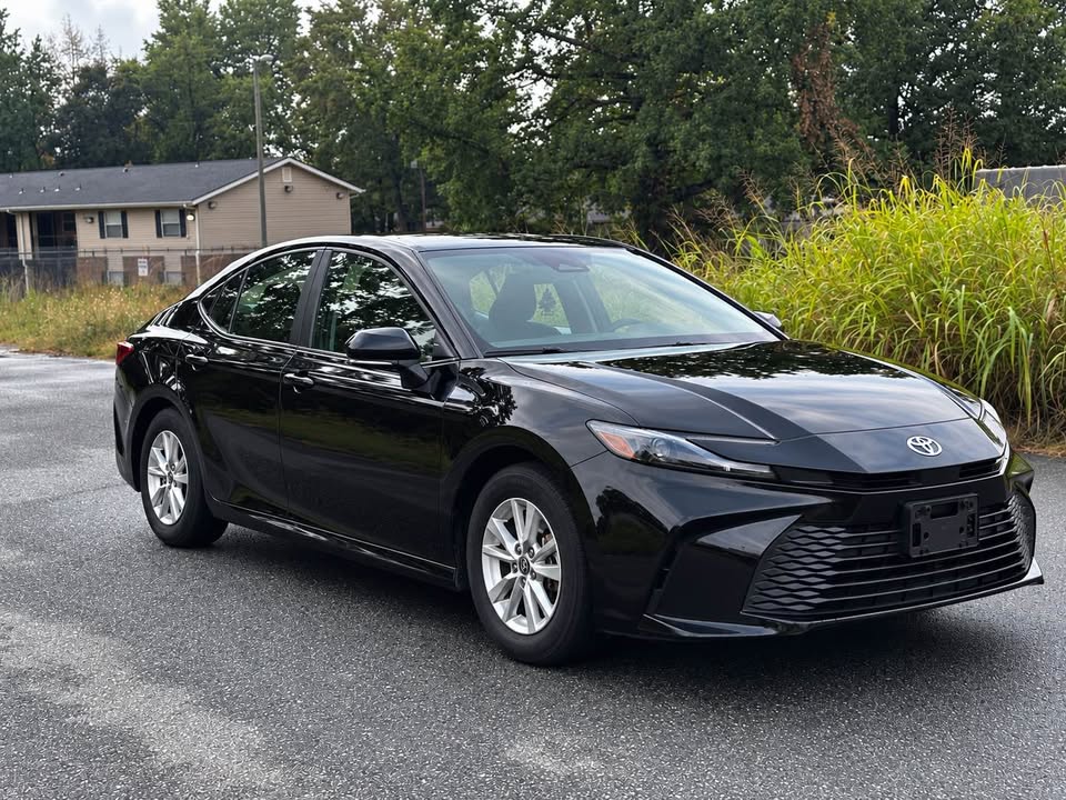 2025 Toyota Camry - $23,000