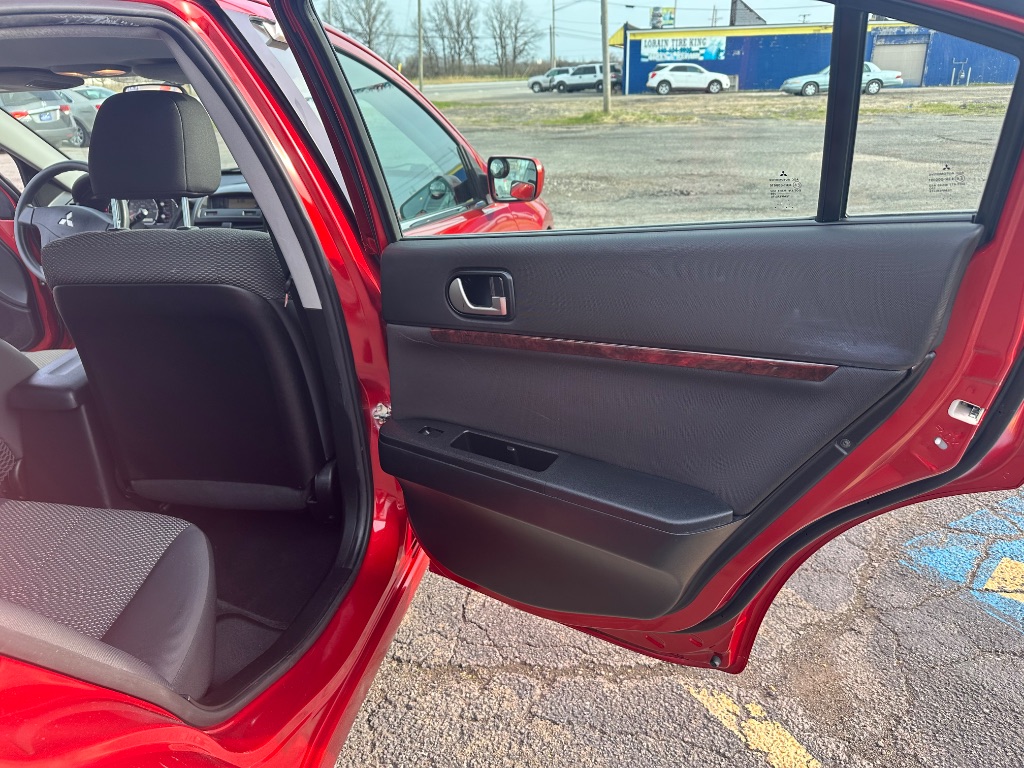 2012 Mitsubishi Galant ES photo