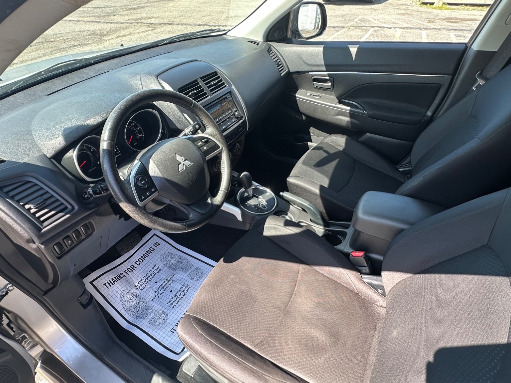 2014 Mitsubishi Outlander Sport ES photo