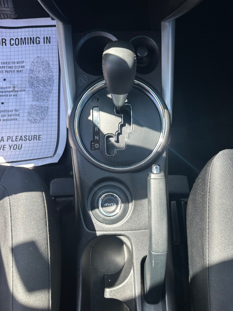 2014 Mitsubishi Outlander Sport ES photo