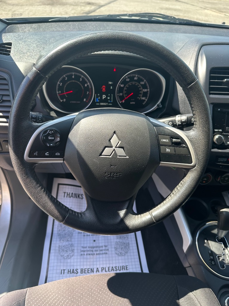 2014 Mitsubishi Outlander Sport ES photo