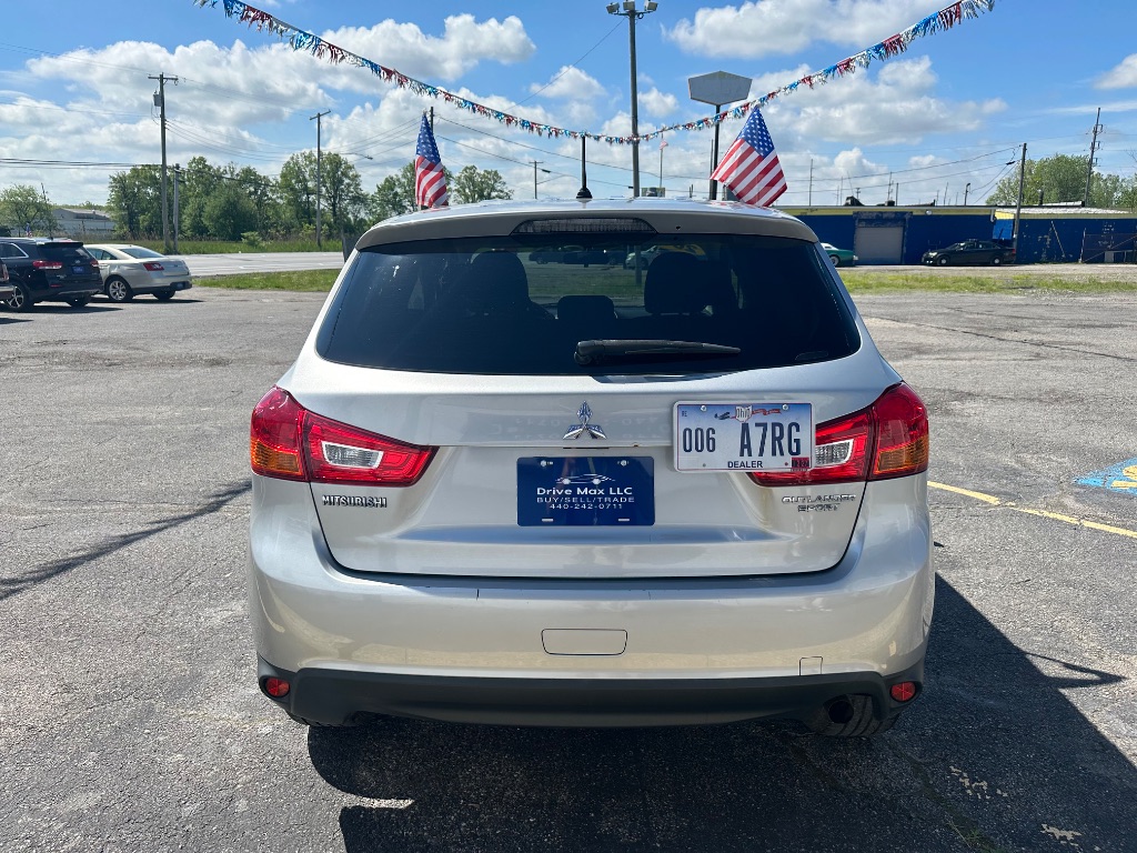 2014 Mitsubishi Outlander Sport ES photo