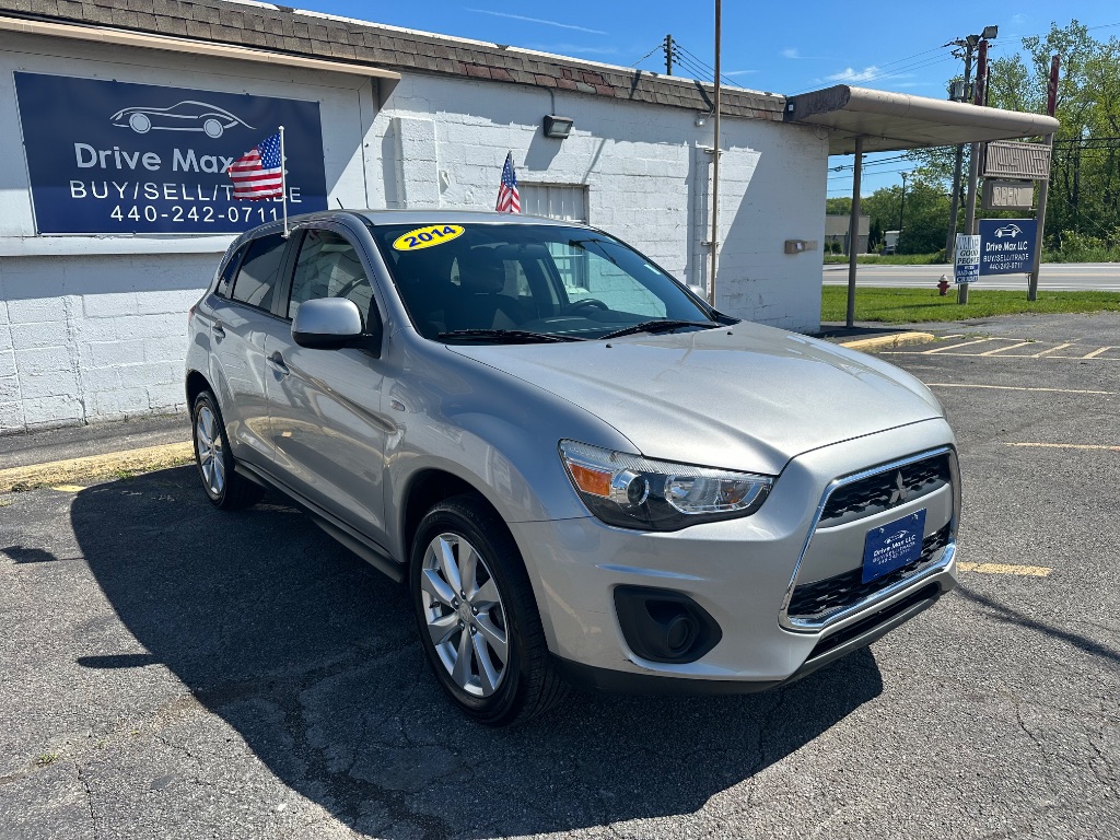 2014 Mitsubishi Outlander Sport ES photo