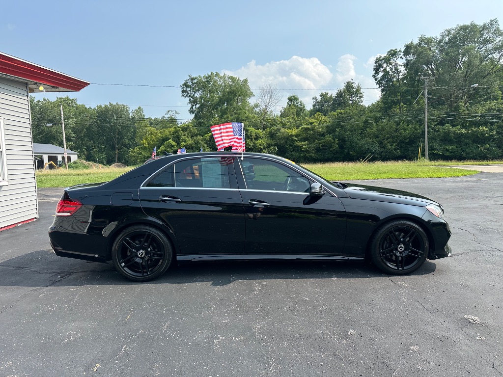 2015 Mercedes-Benz E Class - $15,275