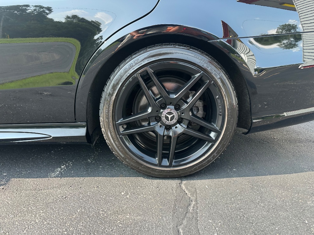 2015 Mercedes-Benz E Class - $15,275