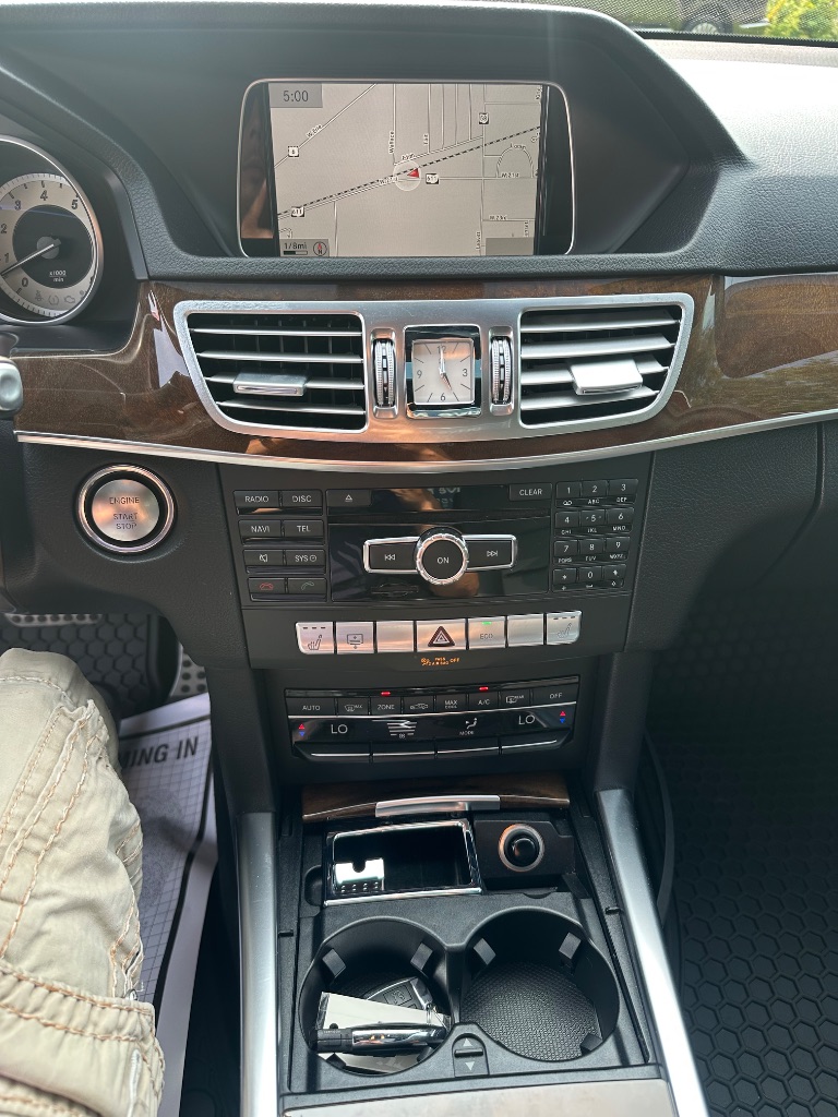 2015 Mercedes-Benz E Class - $15,275