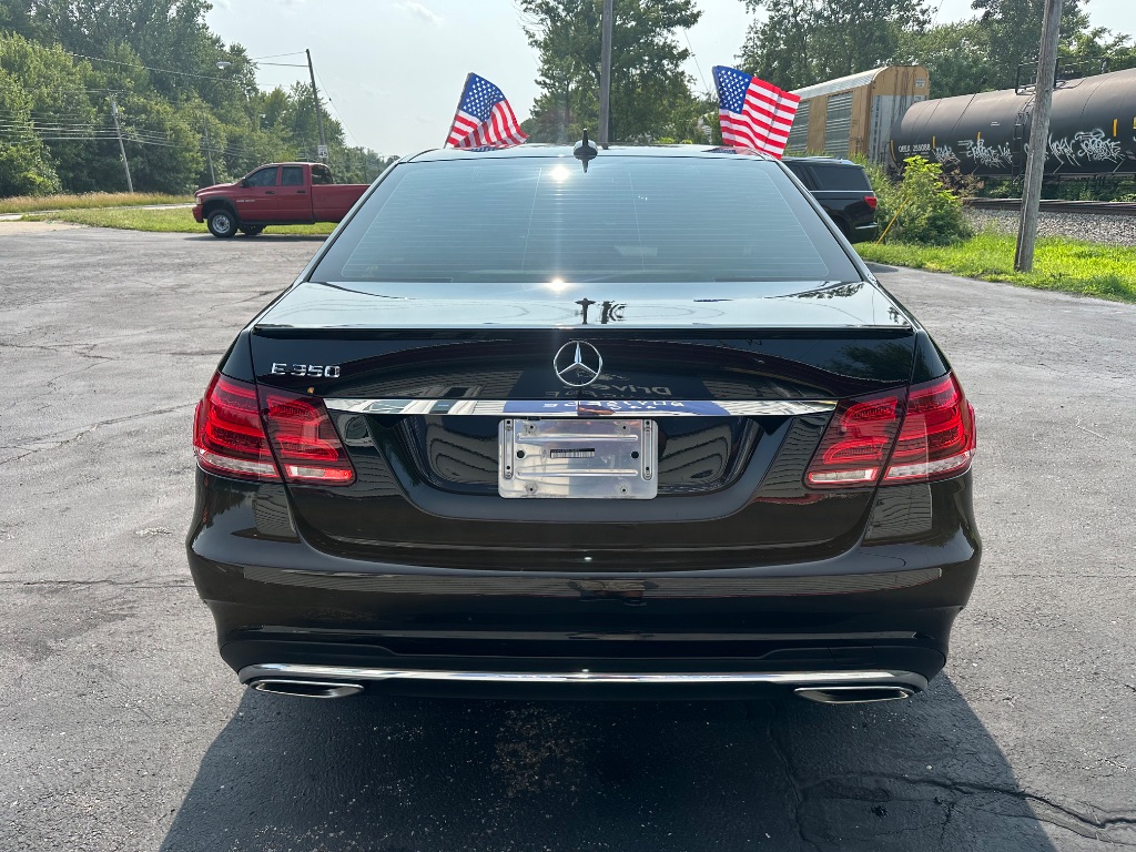 2015 Mercedes-Benz E Class - $15,275