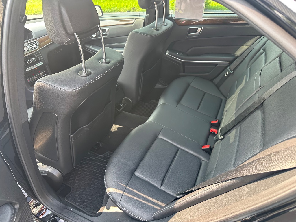2015 Mercedes-Benz E Class - $15,275