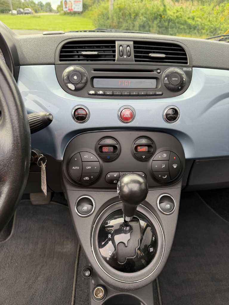 2013 FIAT 500 - $8,500