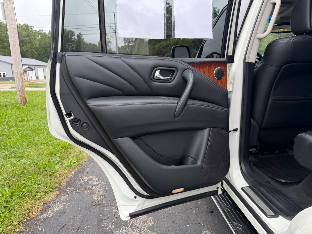 2017 INFINITI QX80 - $17,000