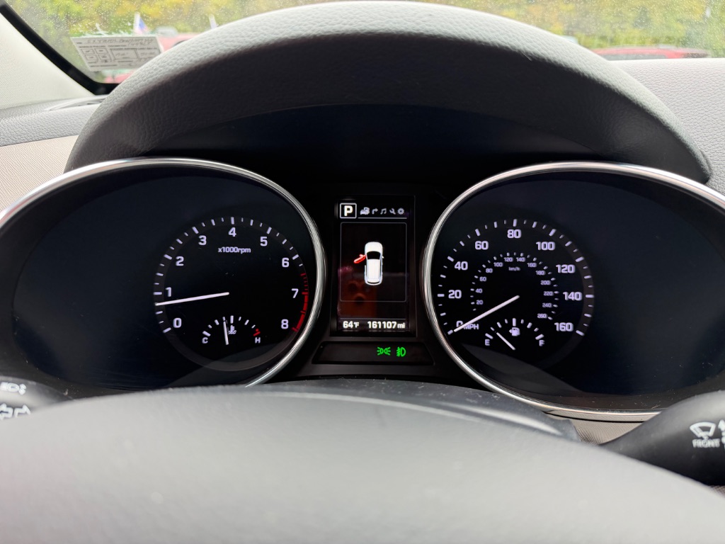 2017 Hyundai Santa Fe - $9,995