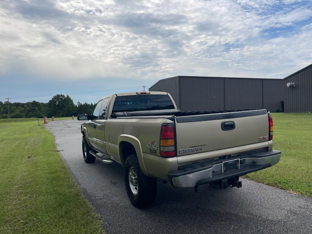 2004 GMC Sierra