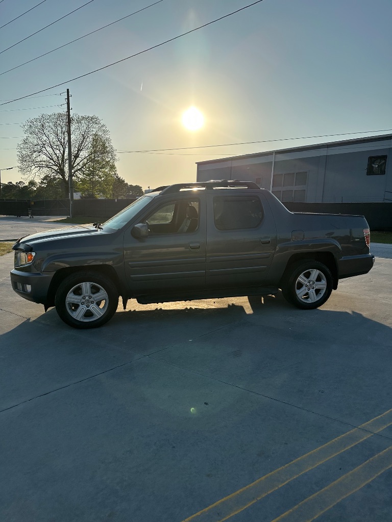 2013 Honda Ridgeline RTL photo