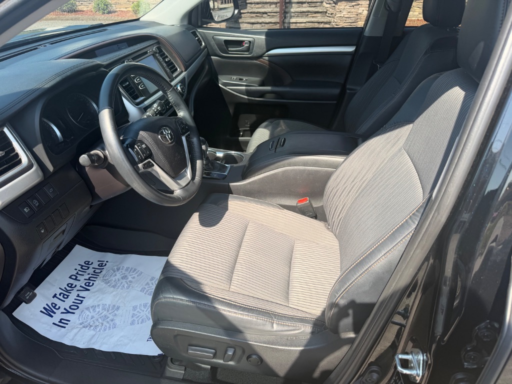 2019 Toyota Highlander - $21,995