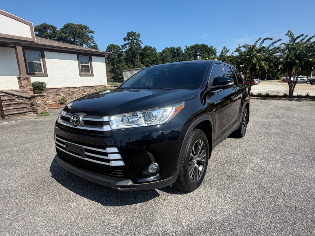 2019 Toyota Highlander - $21,995