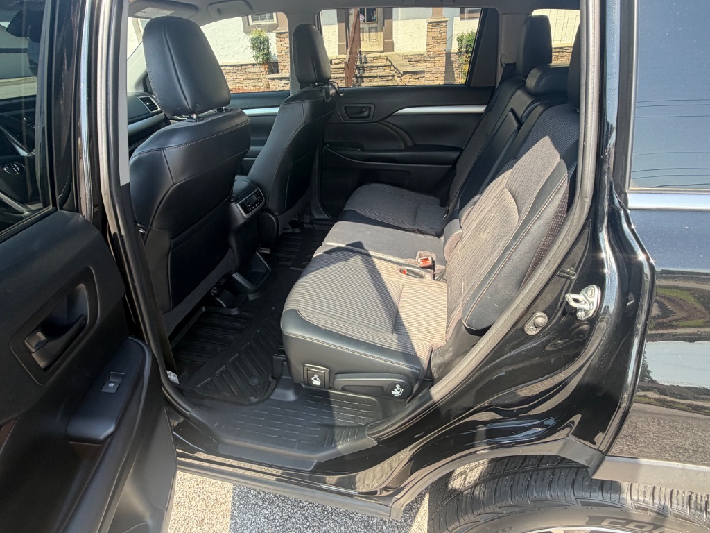 2019 Toyota Highlander - $21,995